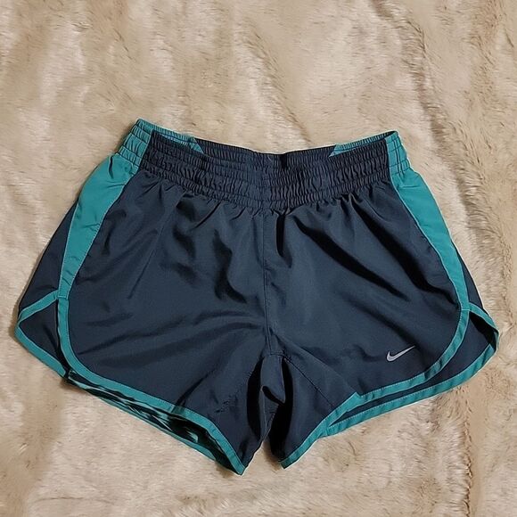 WOMEN'S NIKE DRI-FIT CHARCOAL GRAY AND TALL 3-IN-1 RUNNING SHORTS, SIZE XS - Picture 1 of 7